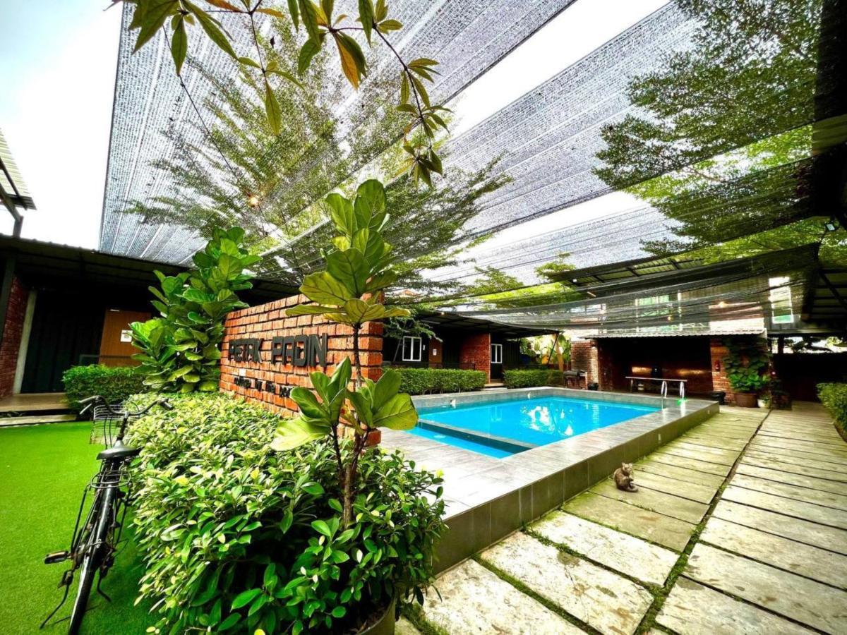 Petak Padin Cottage By The Pool, Кепала Батас Экстерьер фото
