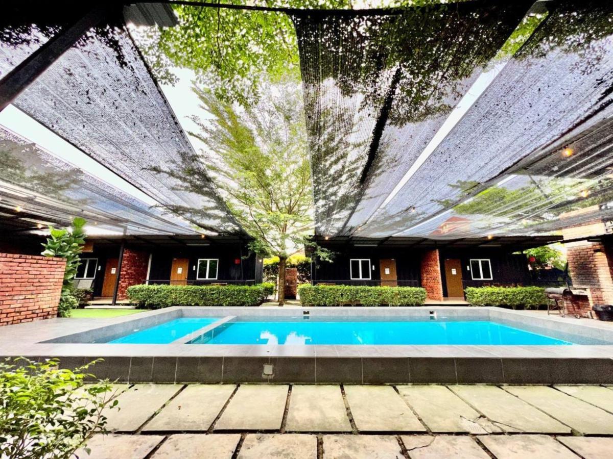 Petak Padin Cottage By The Pool, Кепала Батас Экстерьер фото