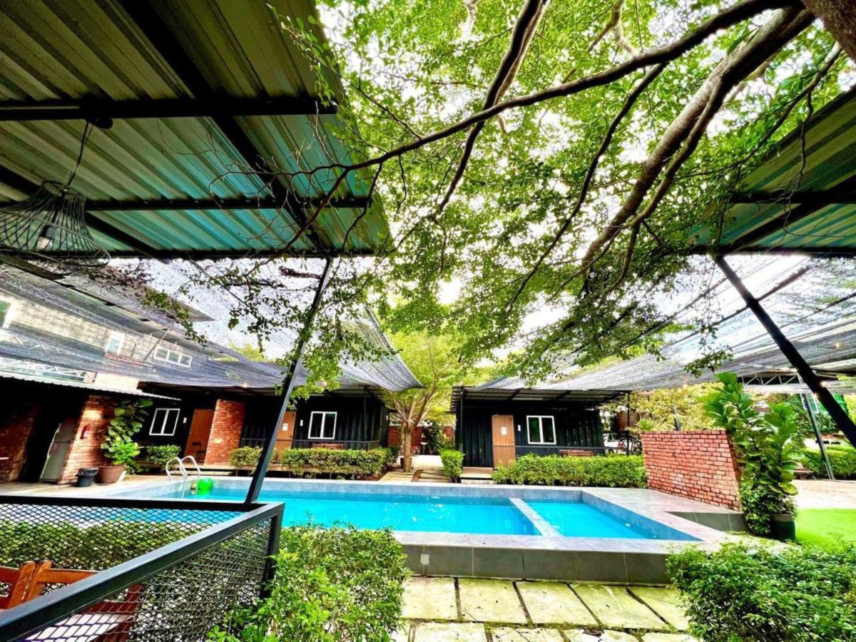 Petak Padin Cottage By The Pool, Кепала Батас Экстерьер фото